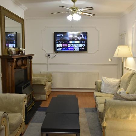Clarendon House Hotel Luton  Buitenkant foto