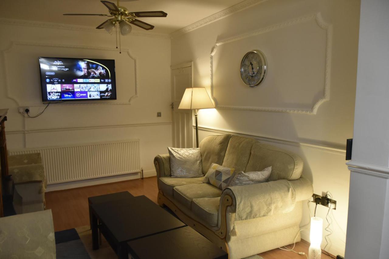 Clarendon House Hotel Luton  Buitenkant foto